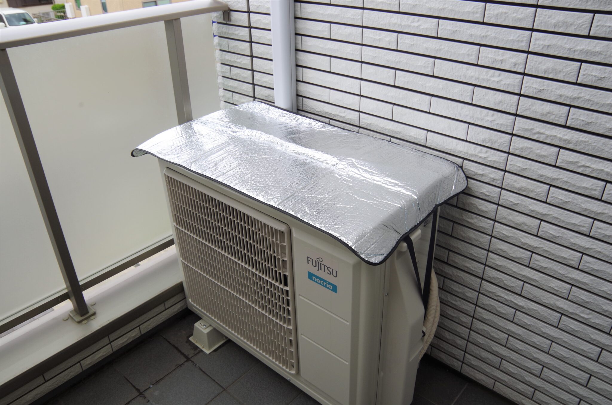 FUJITSU エアコン（室外機付き） - 季節、空調家電